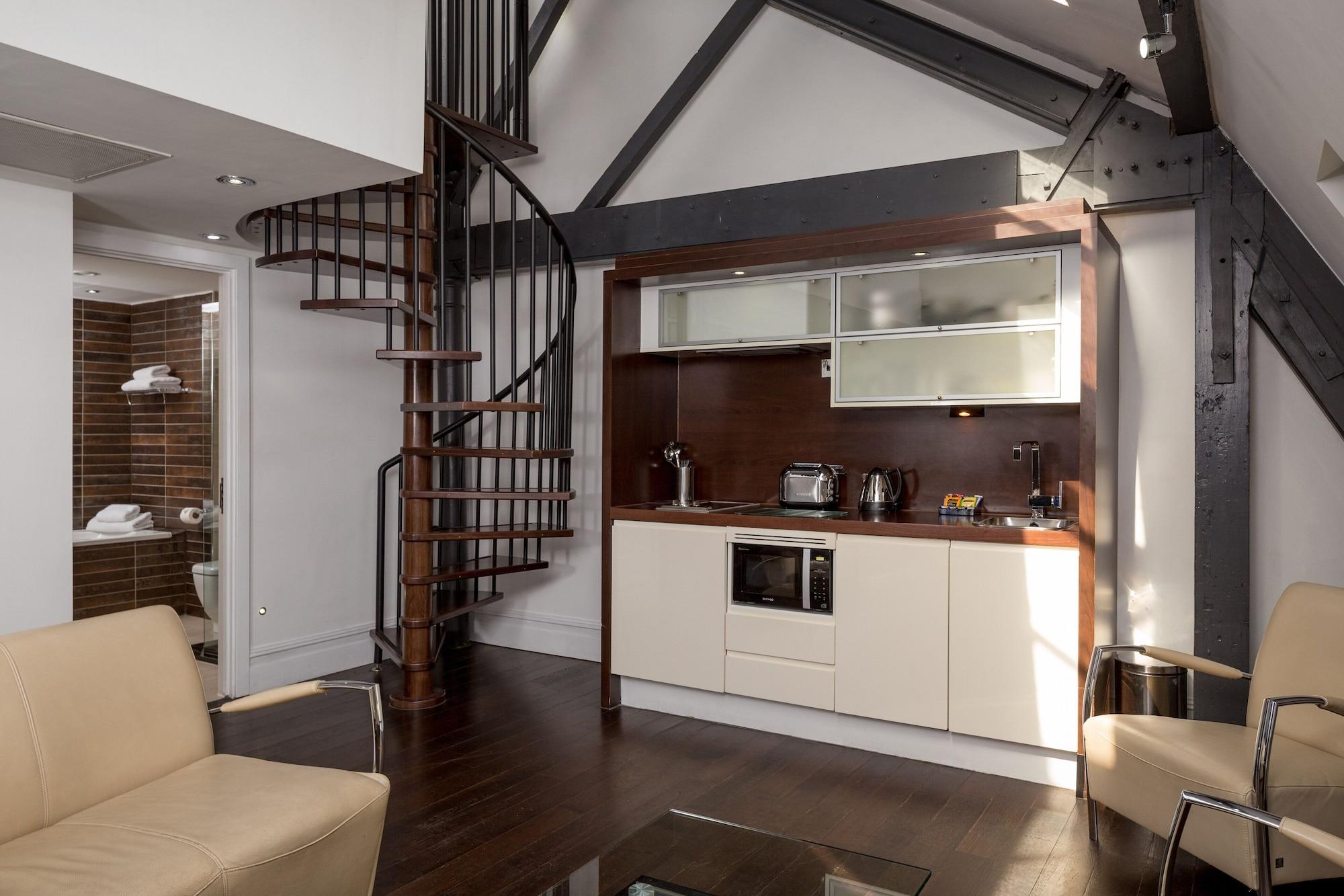 Roomzzz 4* Manchester