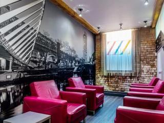 Roomzzz Aparthotel 4*