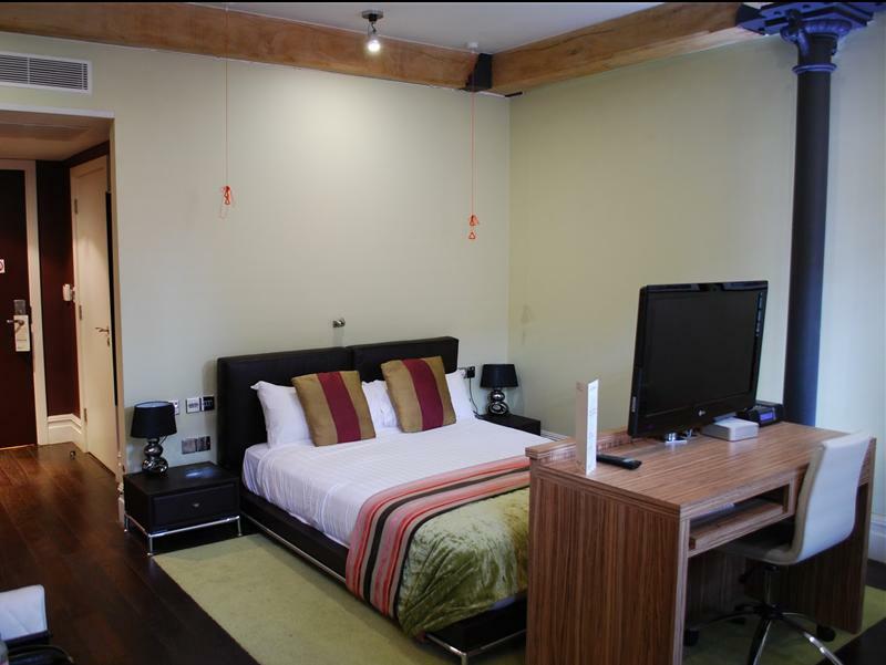 Aparthotel Roomzzz