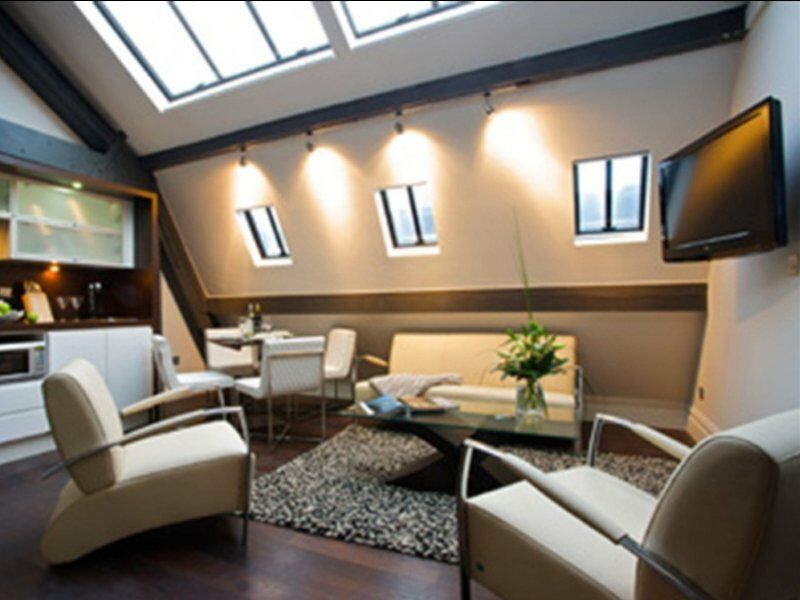 Roomzzz Aparthotel Manchester